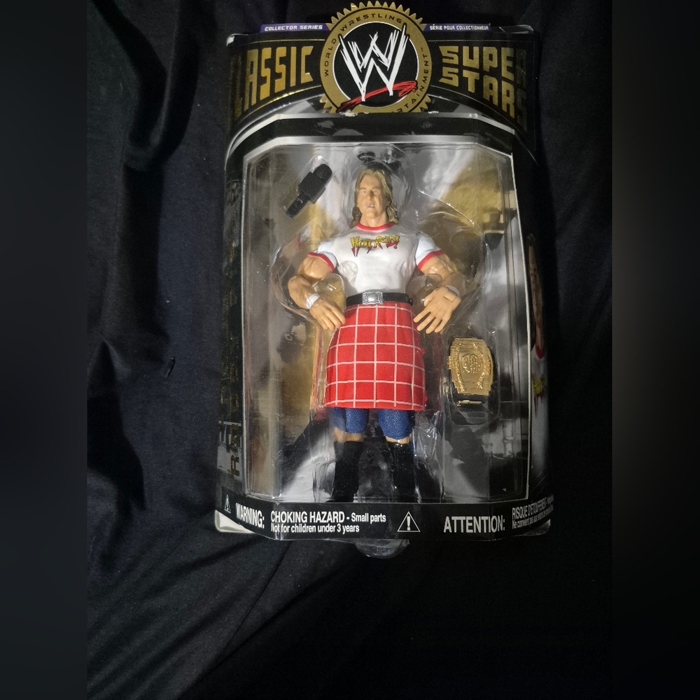 WWE Classic Superstars Figure with Red and White Attire
